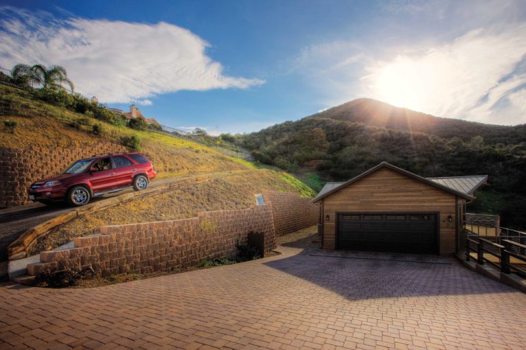 Anchor-Dimond Pro-Home-Retaining Wall