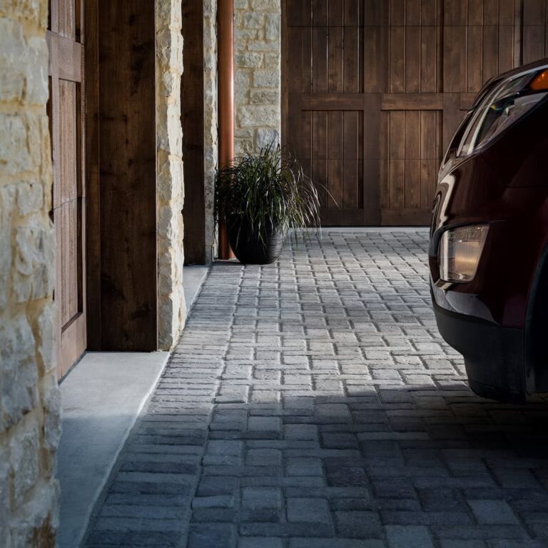 Belgard-Old York-Home-Outdoor-Driveway