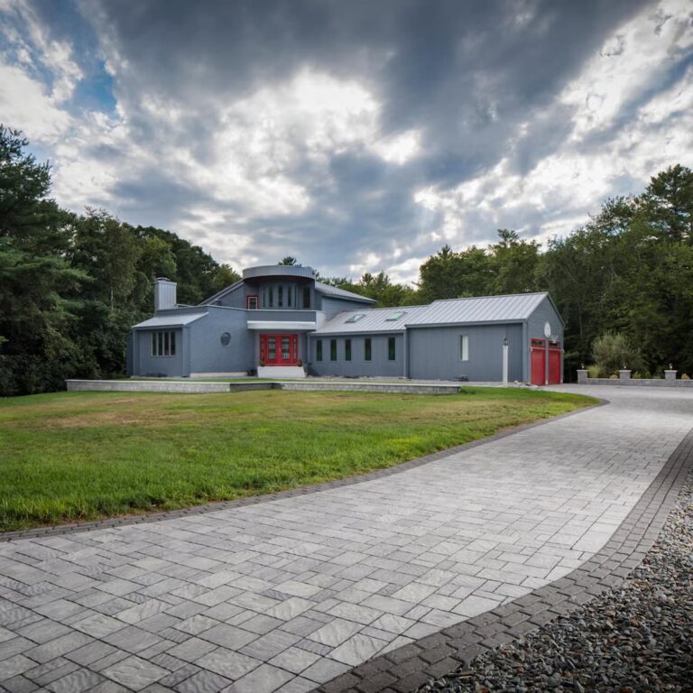 Belgard-Urban Stone-Home-Outdoor-Driveway