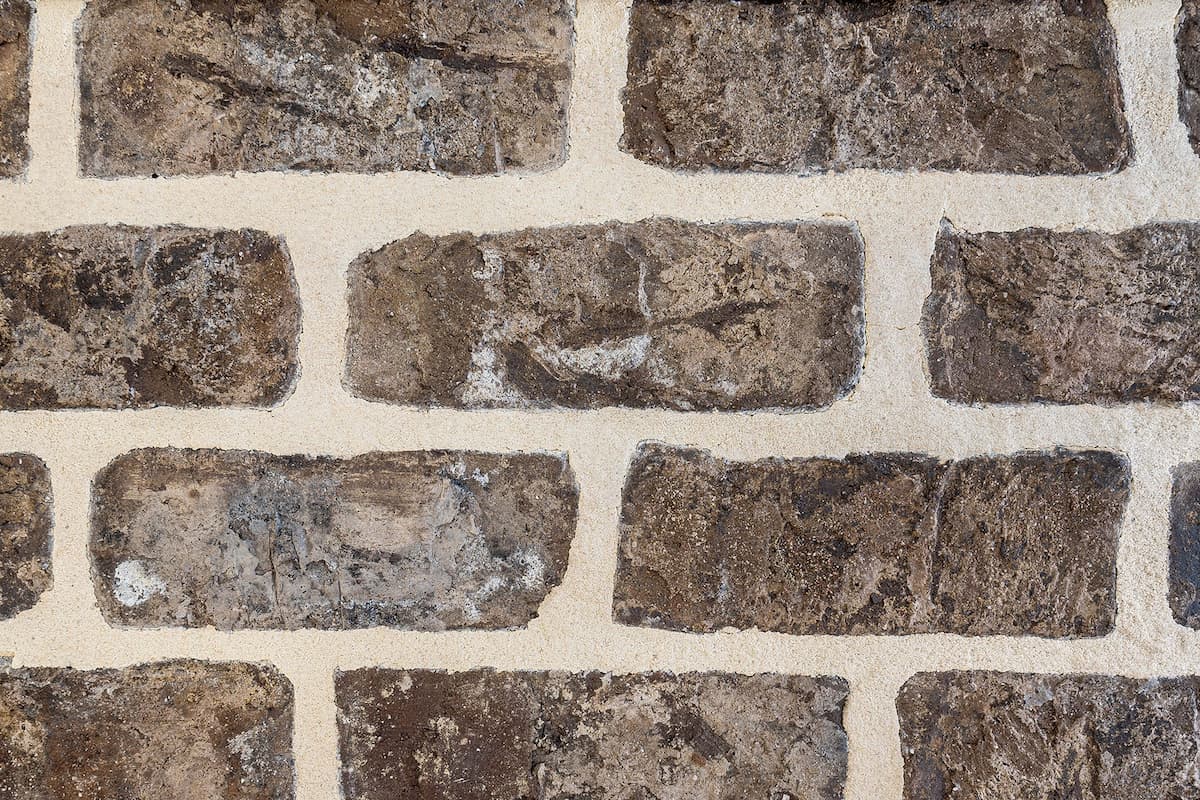 Cherokee Brick-Old Savannah Oversize -Tumbled Ivory