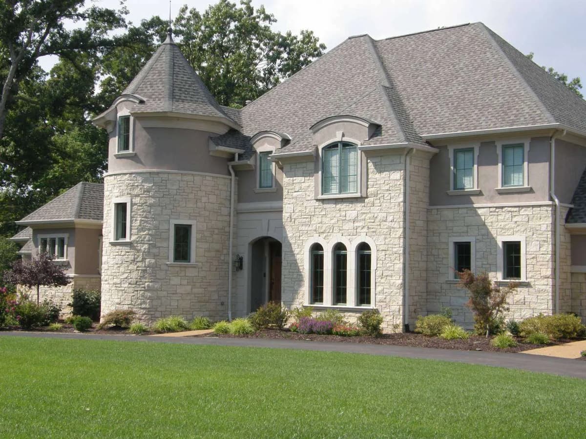 Earthworks-Natural Stone-Cottonwood Snapped Dimensional-Residential-Home-Exterior