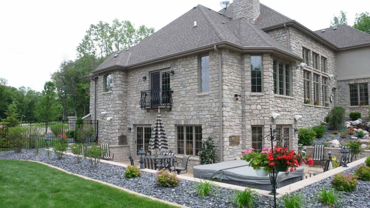 Earthworks-Natural Stone-Harvest Mix Tumbled Dimensional-Residential-Home-Exterior
