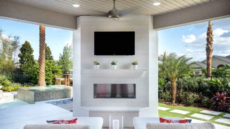 Eldorado Stone - European Ledgestone Cottonwood - Home - Exterior - Patio - Fireplace