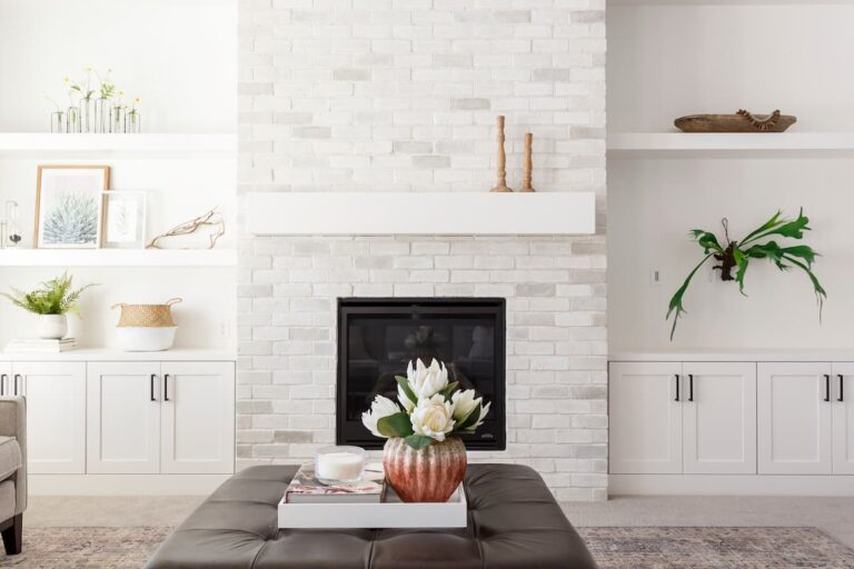Eldorado Stone - TundraBrick Chalk Dust - Home - Interior - Living Room - Fireplace