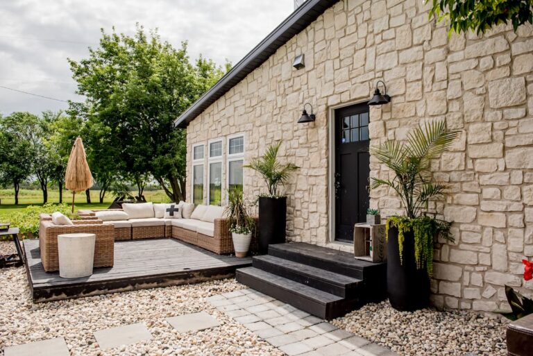 Eldorado Stone - RoughCut Casa Blanca - Home - Exterior - Facade - Patio