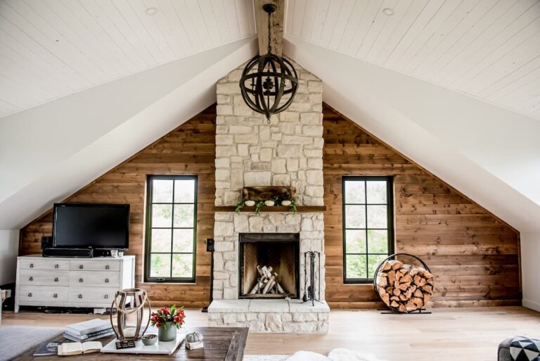 Eldorado Stone - RoughCut Casa Blanca - Home - Interior - Living Room - Fireplace